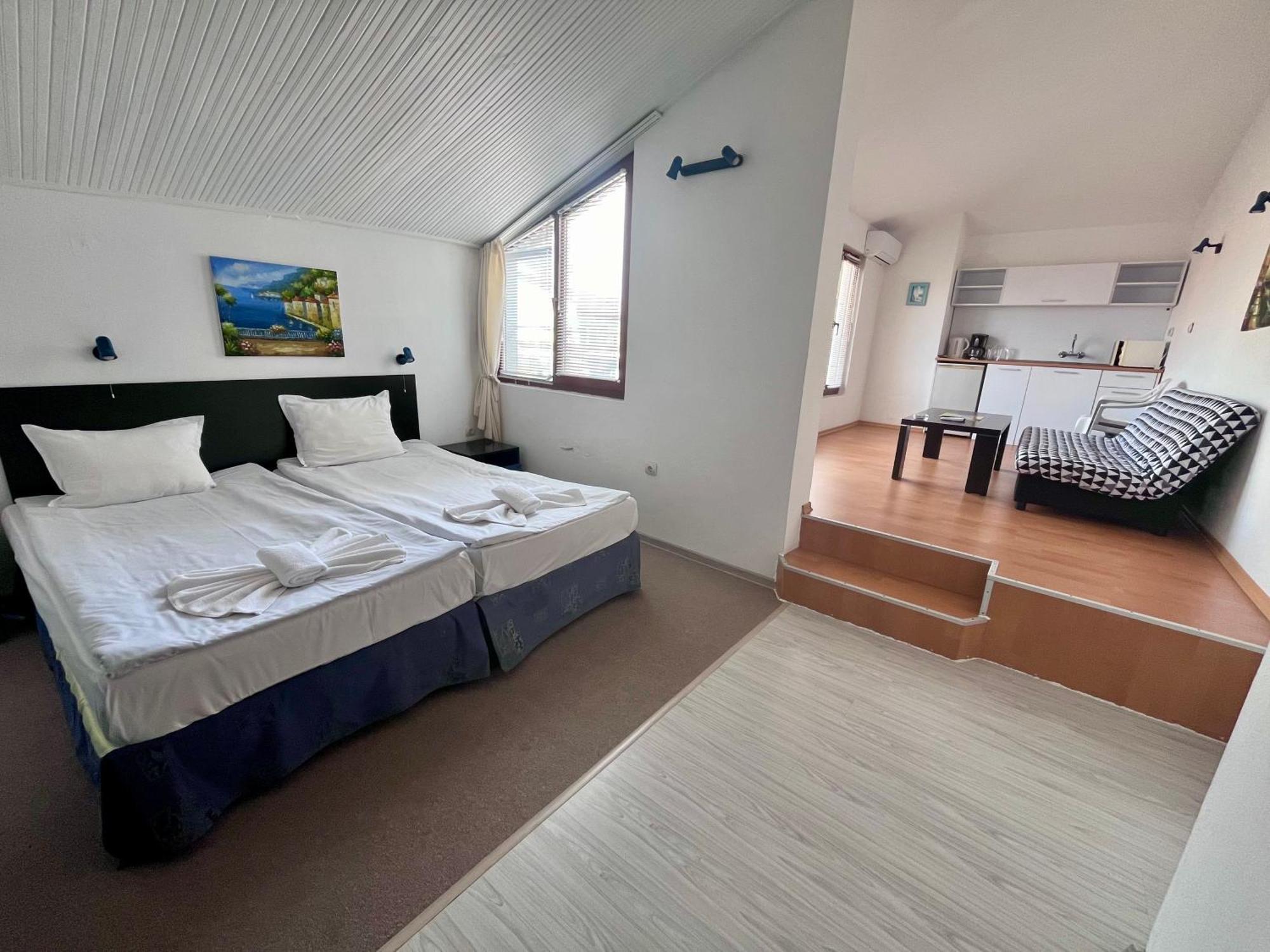 Kavaler Hotel سوزوبول المظهر الخارجي الصورة
